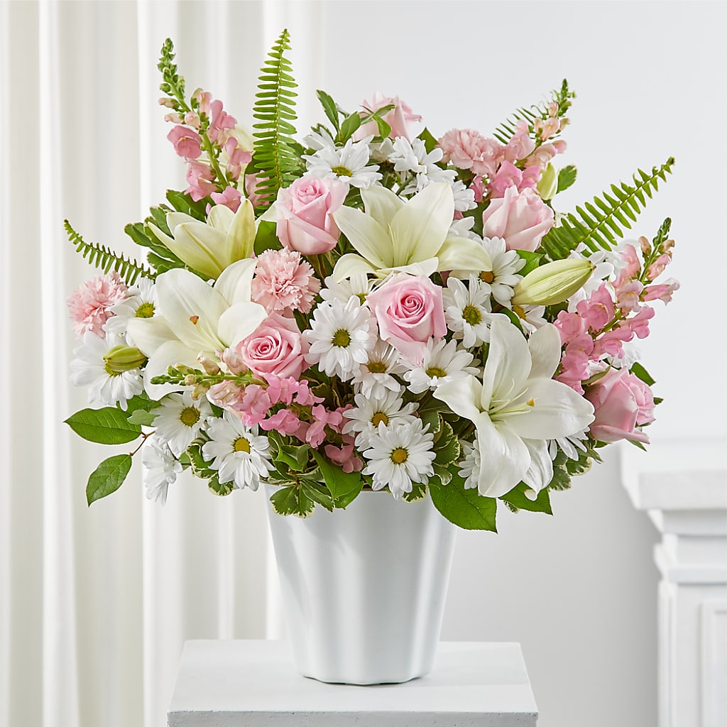 Soft Touch Tabletop Basket – Showcase Flowers, San Francisco CA