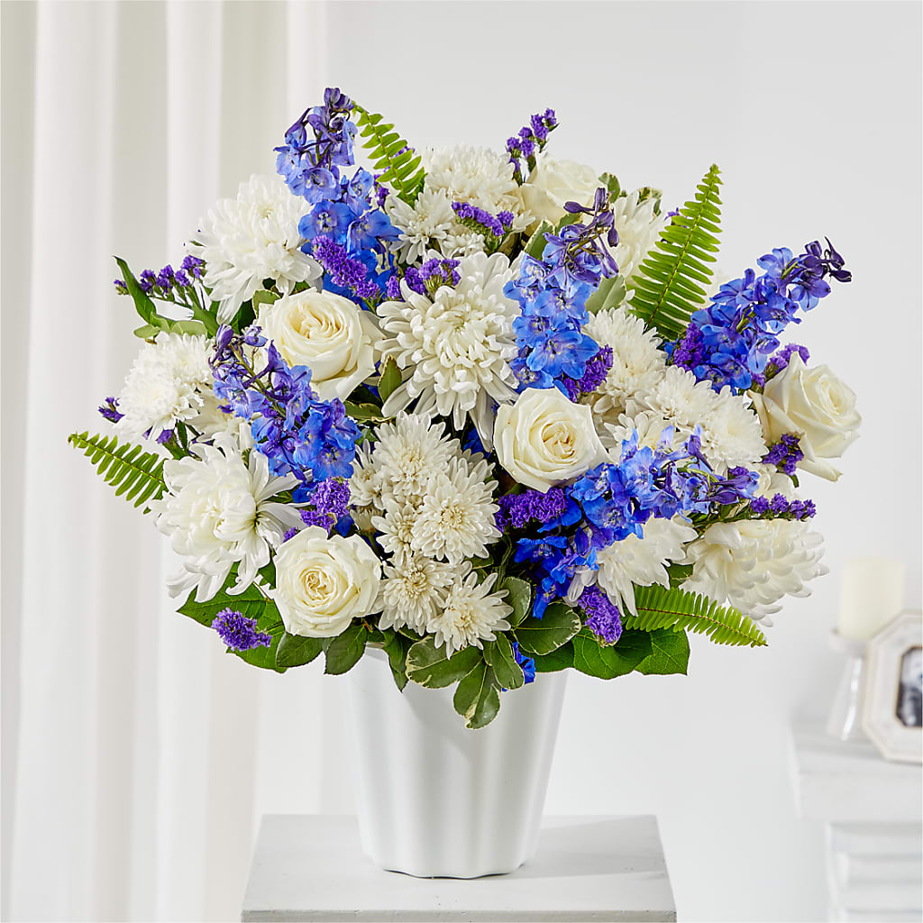 Hold Dear Tabletop Basket – Showcase Flowers, San Francisco CA