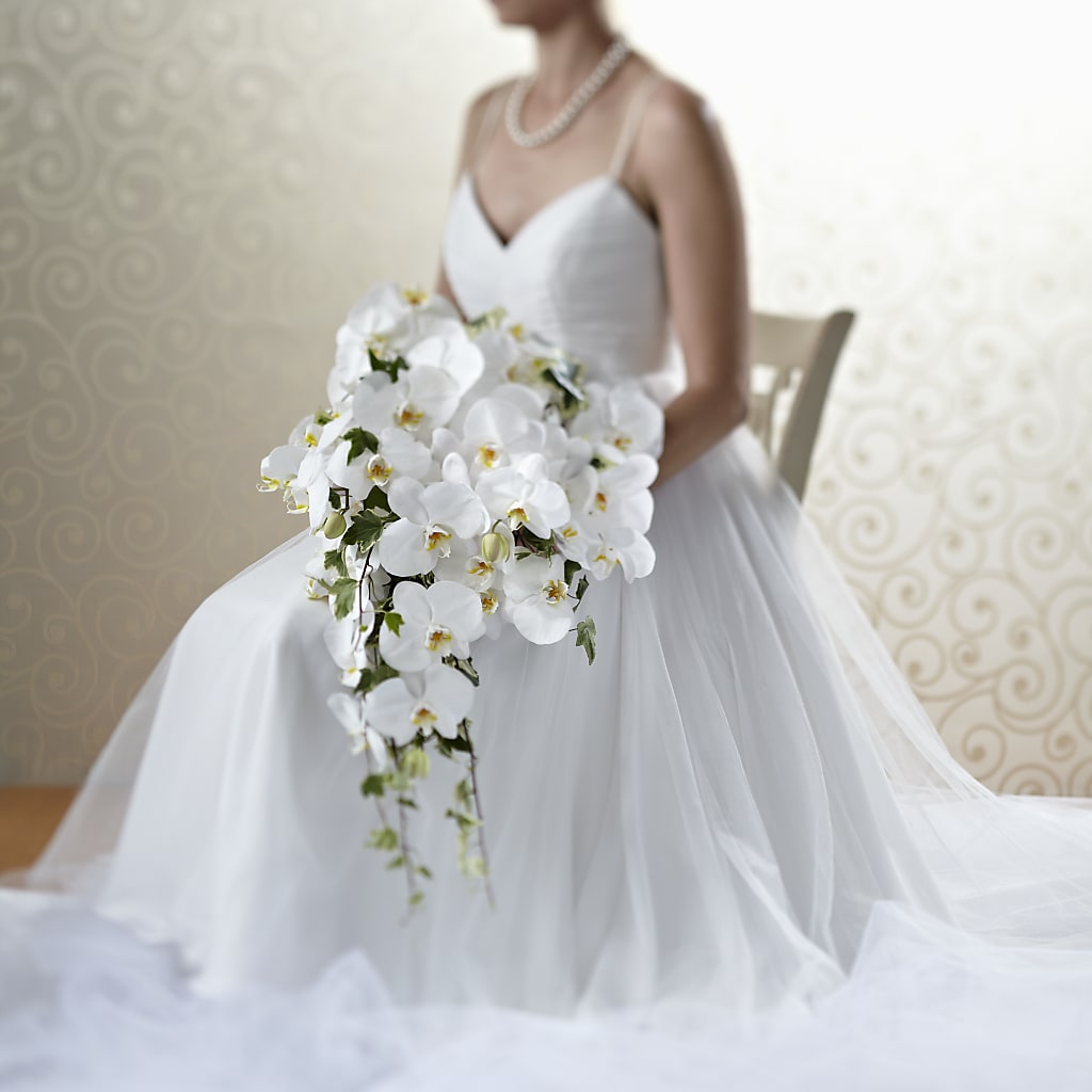 Classic White Bouquet – Showcase Flowers, San Francisco CA