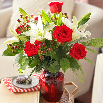Evergreen Delight Bouquet –  Showcase Flowers, San Francisco CA