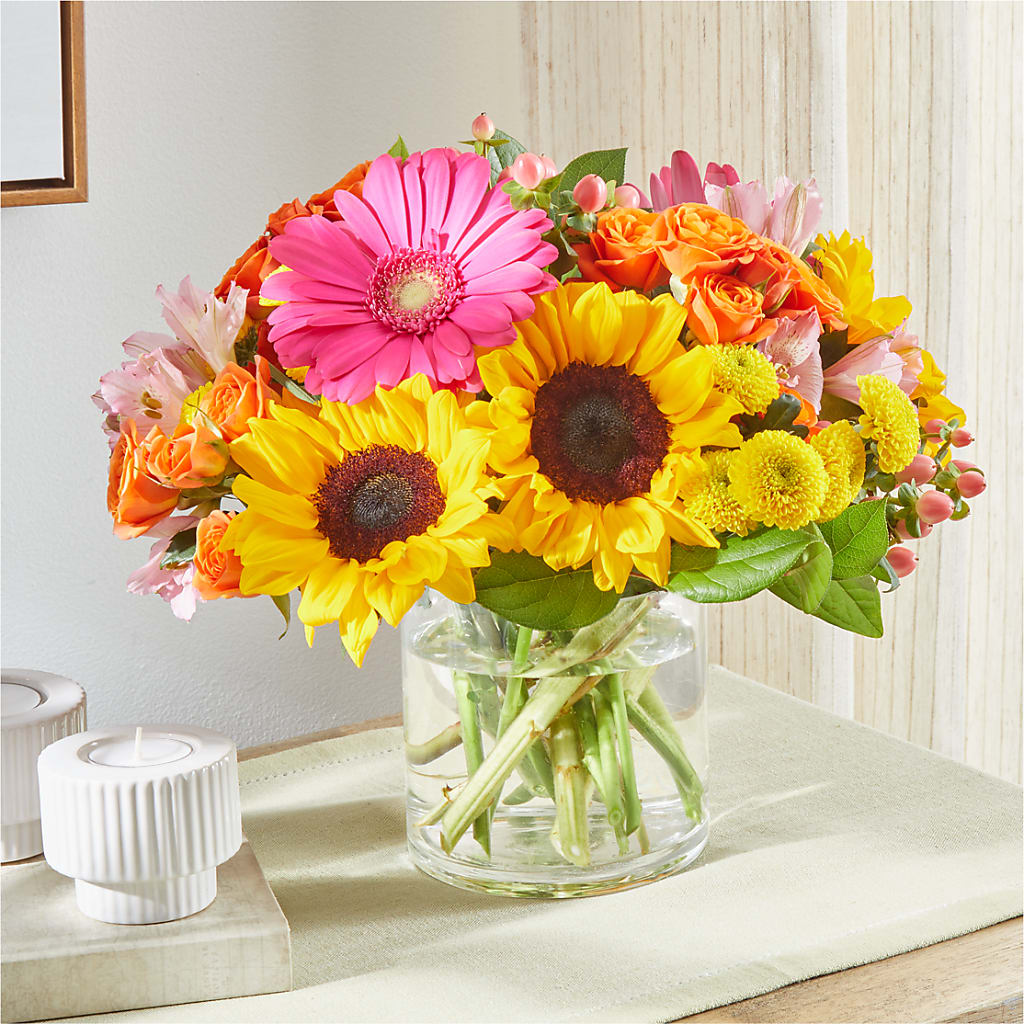 Beach Day Bouquet –  Showcase Flowers, San Francisco CA