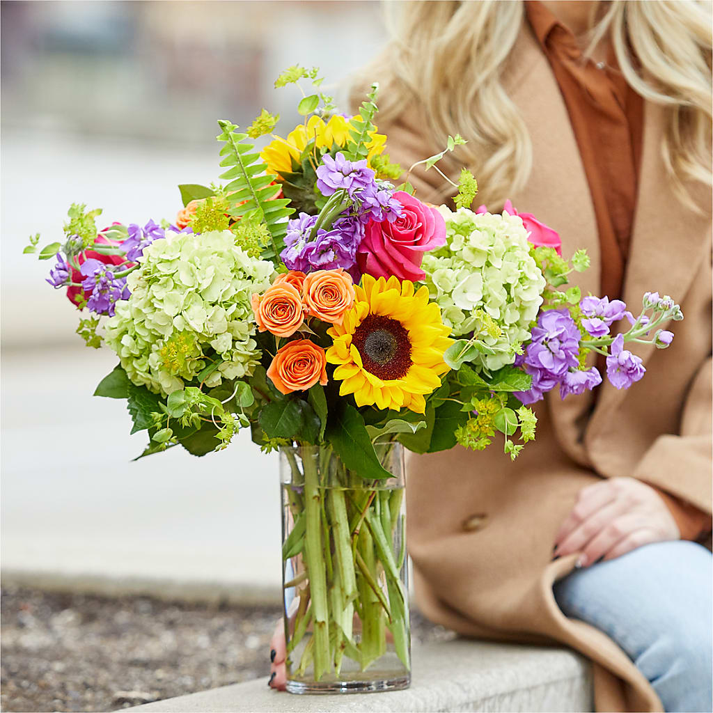 Vibrant Greetings Bouquet –  Showcase Flowers, San Francisco CA